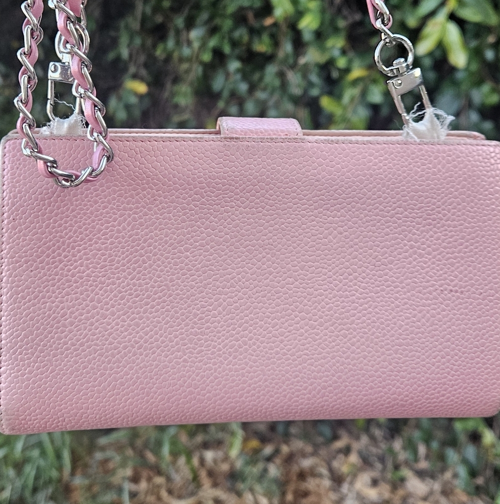 Chanel Pink Caviar Leather Kisslock Wallet - Picture 2 of 15